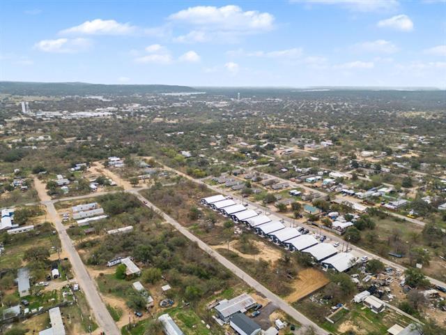 Land in Kingsland 4