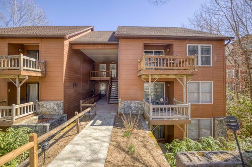 unit-306-73 Toxaway Views Dr, Lake Toxaway, NC, 28747-4518 | Card Image