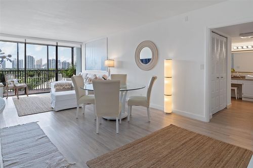 apt-728-20301 W Country Club Dr, Aventura, FL, 33180-1625 | Card Image