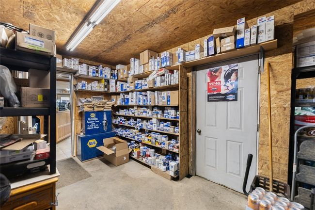 301 1 St Ave N, Home with 0 bedrooms, 0 bathrooms and null parking in Clyde Park MT | Image 37