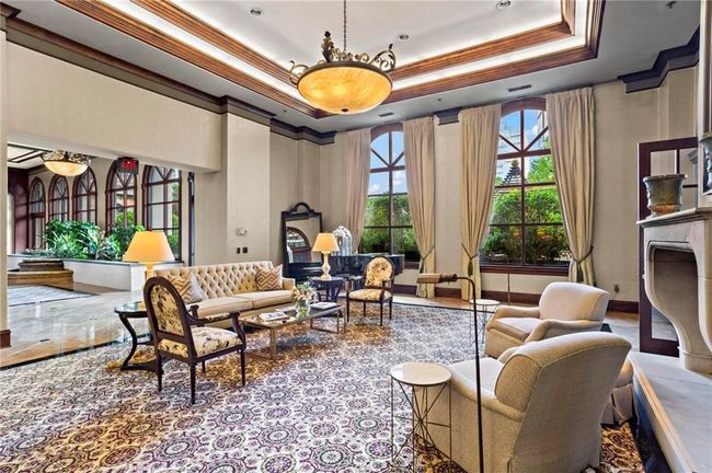 APT-1714 - 3334 Peachtree Rd Ne, Condo with 1 bedrooms, 1 bathrooms and 1 parking in Atlanta GA | Image 5