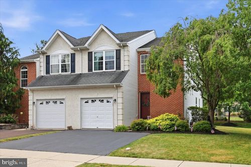 264 Hampshire Dr, SELLERSVILLE, PA, 18960-2877 | Card Image