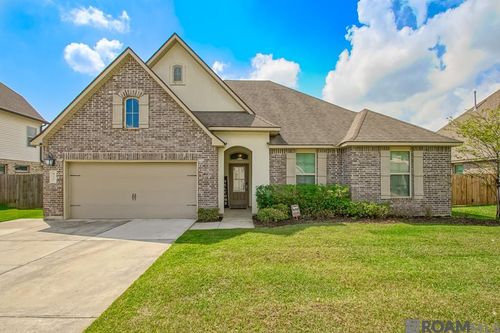 8772 Tatler St, Denham Springs, LA, 70706 | Card Image