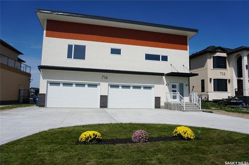 716 Emerald Park Rd, Emerald Park, SK, S4L0C4 | Card Image