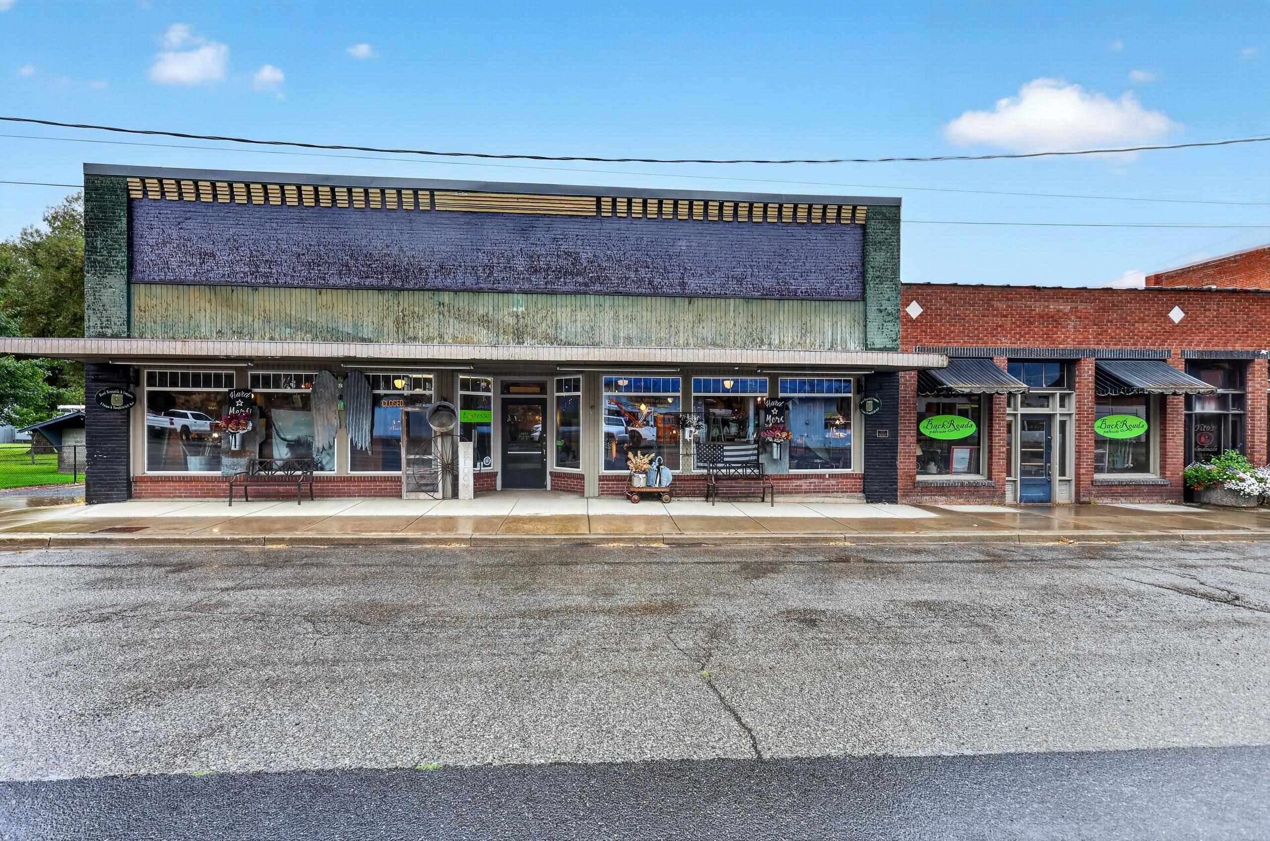 30 S 1St St, Rockford, WA 99030
