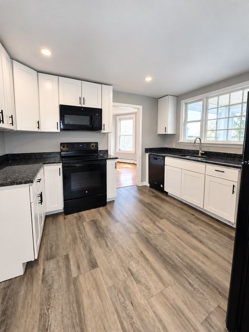 2-12 Lincoln St, Haverhill, MA, 01830-4021 | Card Image