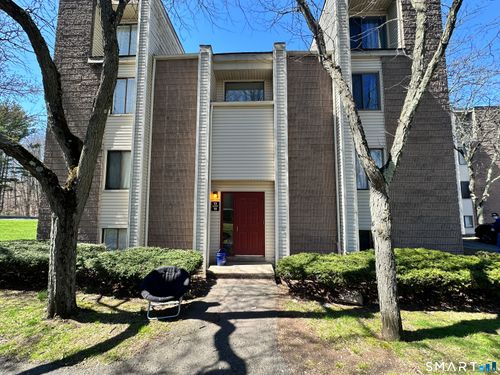 13-13 Burgundy Hill Ln, Middletown, CT, 06457-6328 | Card Image