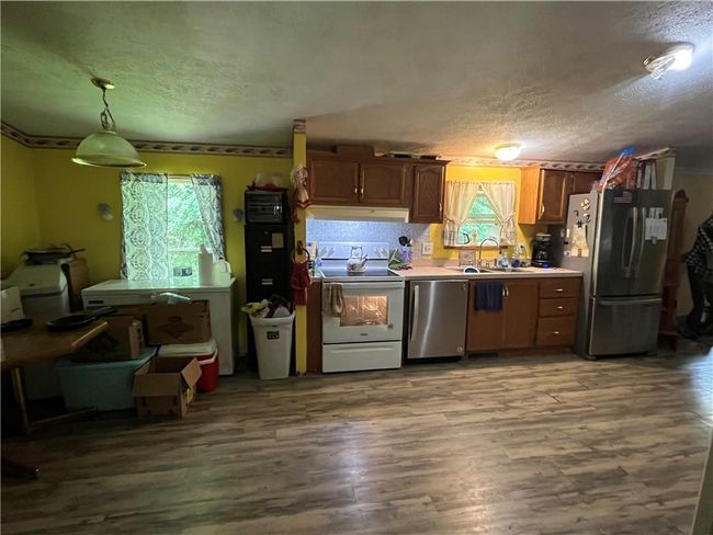 1240 Jollytown Rd, House other with 4 bedrooms, 3 bathrooms and 3 parking in New Freeport PA | Image 11