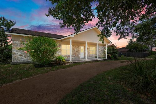 101 Homestead Rd, Kyle, TX, 78640-4052 | Card Image