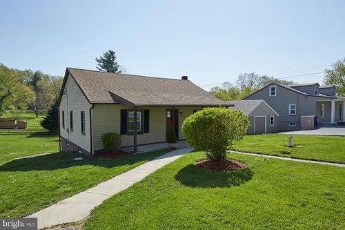 5642 Bartonsville Rd, FREDERICK, MD, 21704-6815 | Card Image