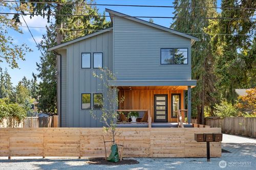 2349 Ne 127th St, Seattle, WA, 98125-4224 | Card Image