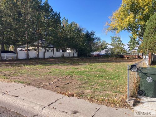 287 Lilac St, Blackfoot, ID, 83221-1718 | Card Image