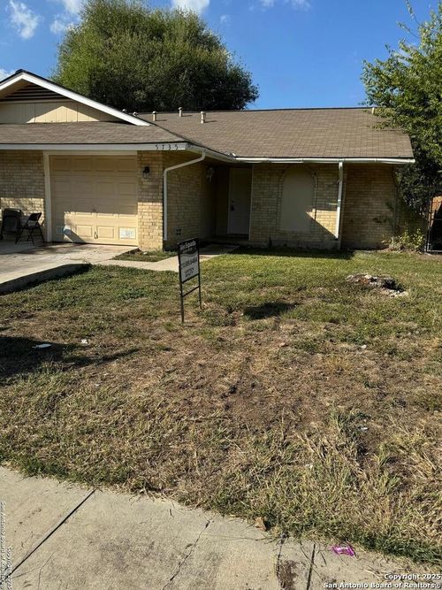 5737 Stiffkey Dr, San Antonio, TX, 78228-5663 | Card Image