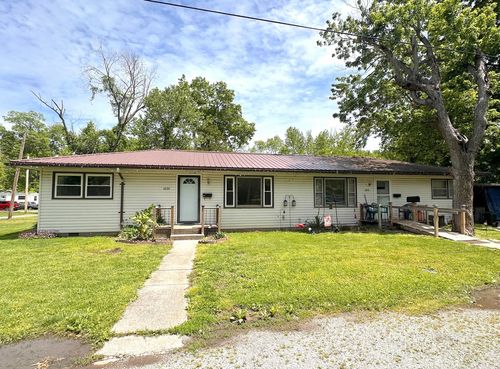 1020 S 22nd St, Murphysboro, IL, 62966-2712 | Card Image