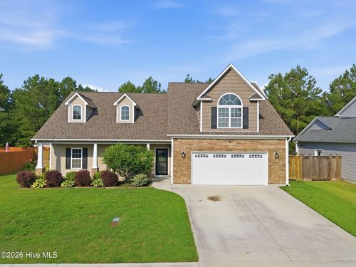 815 Tuscarora Trl, Jacksonville, NC, 28546-6402 | Card Image