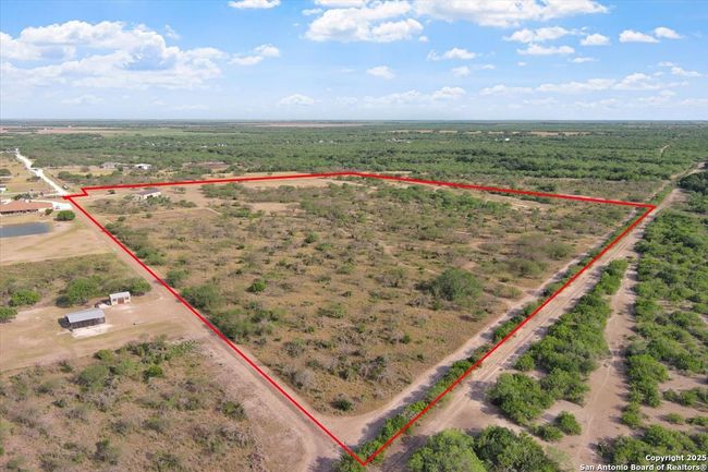 226 Private Rd 3251, Home with 4 bedrooms, 2 bathrooms and null parking in Alice TX | Image 44