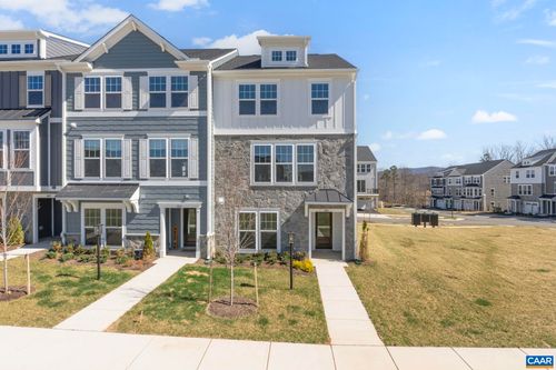 3611 Hilah Ln, CHARLOTTESVILLE, VA, 22901-3282 | Card Image