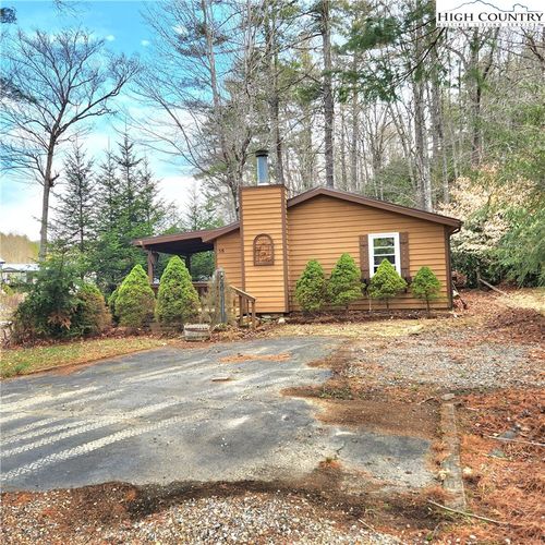 58 River Rd, Newland, NC, 28657-8460 | Card Image