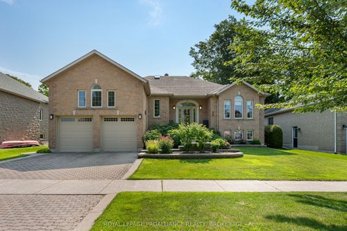 26 Kenwoods Cir, Kingston, ON, K7K6Y1 | Card Image