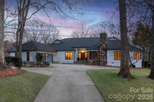 4310 Canoebrook Rd, Charlotte, NC, 28210-7348 | Card Image