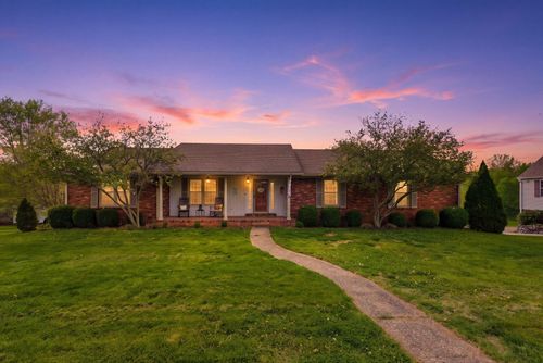 2 Stoney Brook Dr, Winchester, KY, 40391-9269 | Card Image