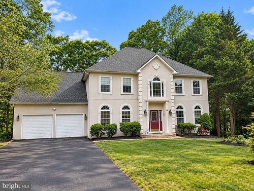 9811 Fendale Ln, Fredericksburg, VA, 22408-9529 | Card Image