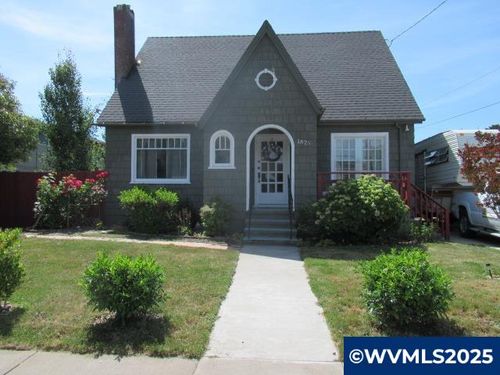 1825 4th St Ne, Salem, OR, 97301-8319 | Card Image