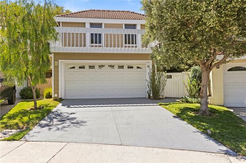 18 La Costa Ct, Laguna Beach, CA, 92651-4401 | Card Image