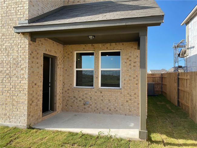670 Pepperbark Loop, House other with 4 bedrooms, 3 bathrooms and null parking in Buda TX | Image 5
