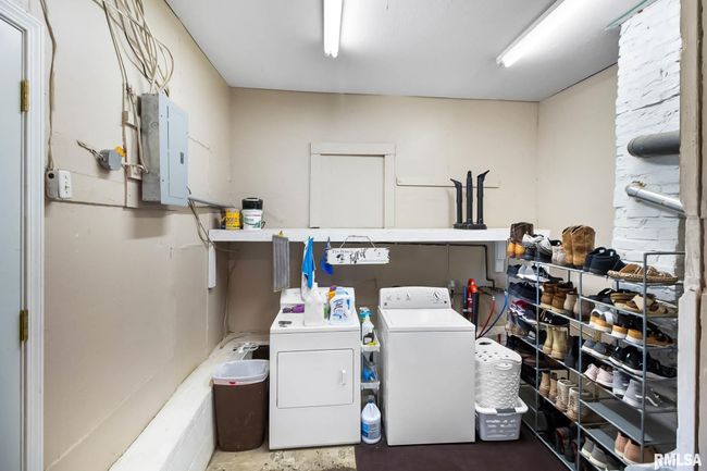 100 E Adams St, House other with 2 bedrooms, 1 bathrooms and null parking in Du Quoin IL | Image 15