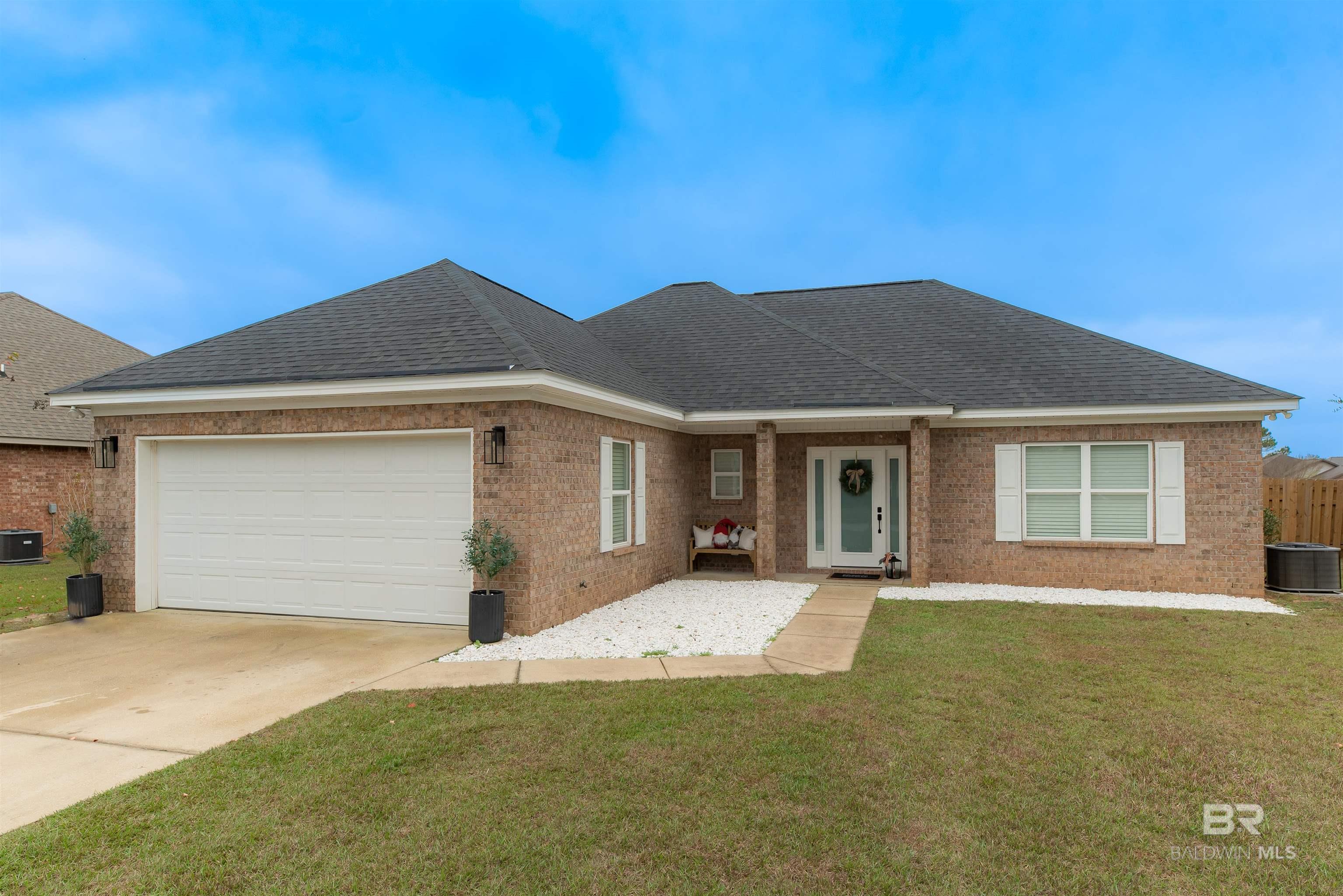 Whittington Ave, Fairhope, AL 36532