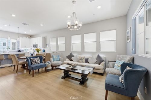 1642 Saratoga Ln, San Pedro, CA, 90732-6107 | Card Image