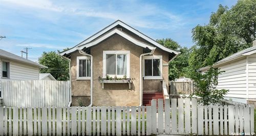 1223 Av C N, Saskatoon, SK, S7L1K6 | Card Image