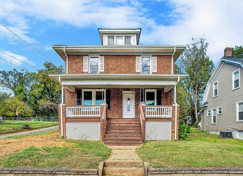 2431 Delaware Ave Nw, Roanoke, VA, 24017-3525 | Card Image