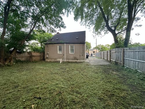 14719 Houston Whittier St, Detroit, MI, 48205-4172 | Card Image