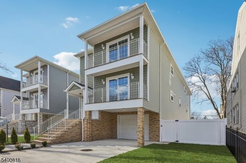 139 N 15th St, East Orange, NJ, 07017-5235 | Card Image