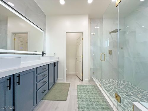 3895 Squirrel St, Las Vegas, NV, 89122-3611 | Card Image