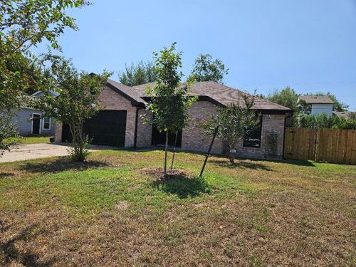 214 Maple Ln, Elgin, TX, 78621-3061 | Card Image