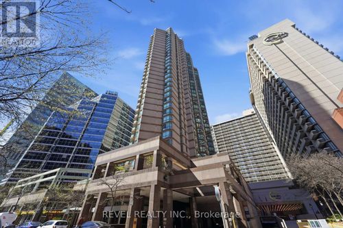 915-38 Elm St, Toronto, ON, M5G2K5 | Card Image