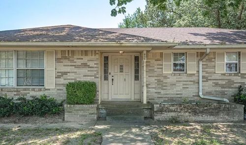 439 W Main St, Van, TX, 75790-2889 | Card Image