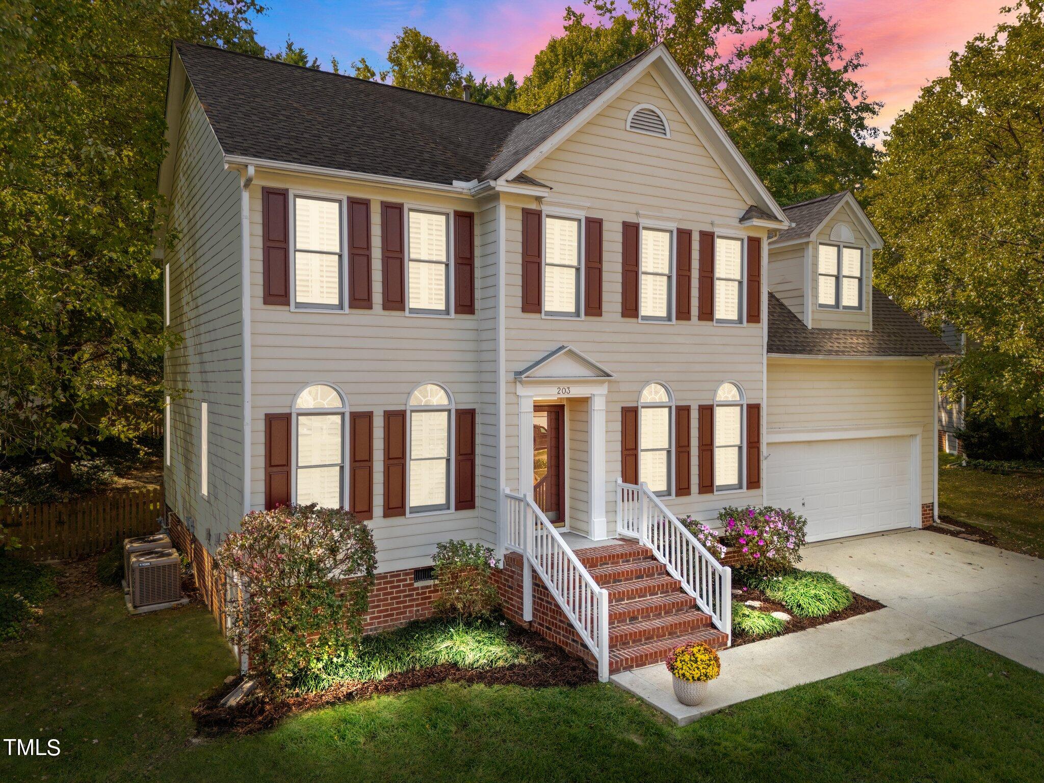 Carpenter Brook Dr, Cary, NC 27519