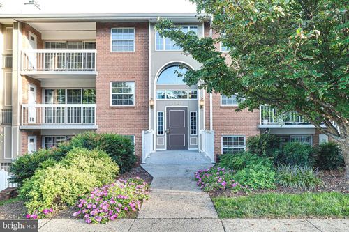 apt-202-1923 Wilson Ln, MCLEAN, VA, 22102-4721 | Card Image