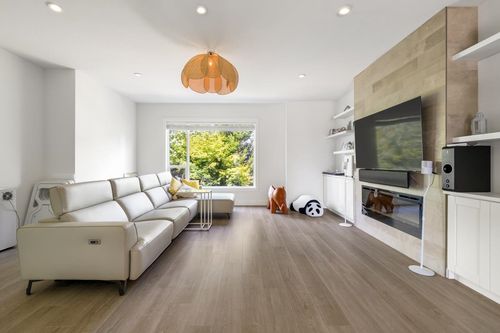 228-2277 Oak Meadows Dr, Surrey, BC, V3Z0W6 | Card Image