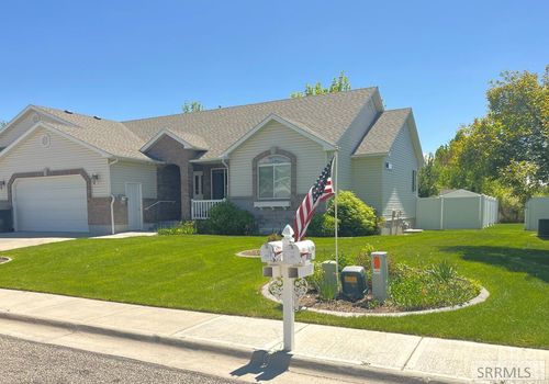 259 Autumnwood Dr, Rigby, ID, 83442-1215 | Card Image