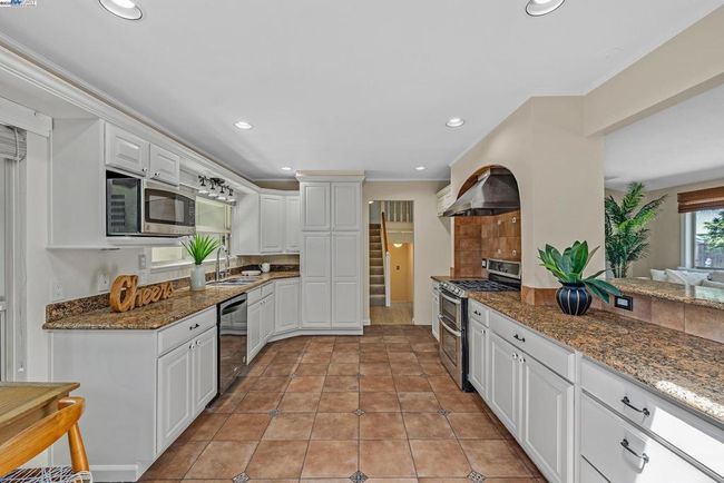 5375 Sandra Way, House other with 4 bedrooms, 3 bathrooms and 4 parking in Livermore CA | Image 13