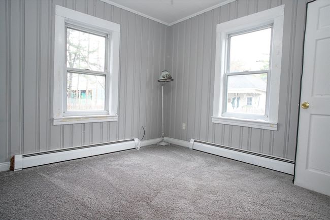 6 Elm St S, House other with 3 bedrooms, 1 bathrooms and 2 parking in Barre MA | Image 10