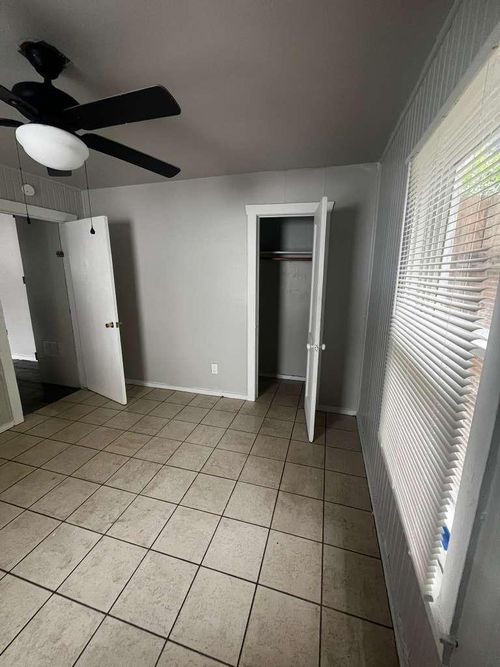 1411 Mcneil St, Houston, TX, 77009-6420 | Card Image