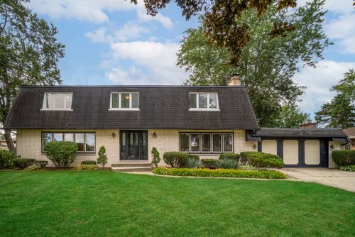 1811 E Maya Ln, Mount Prospect, IL, 60056-1656 | Card Image