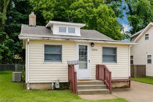 38530 Plains Ct, Willoughby, OH, 44094-7155 | Card Image