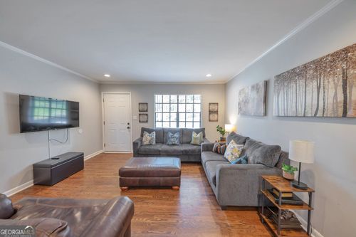 3390 Creek Valley Dr Se, Smyrna, GA, 30082-2519 | Card Image